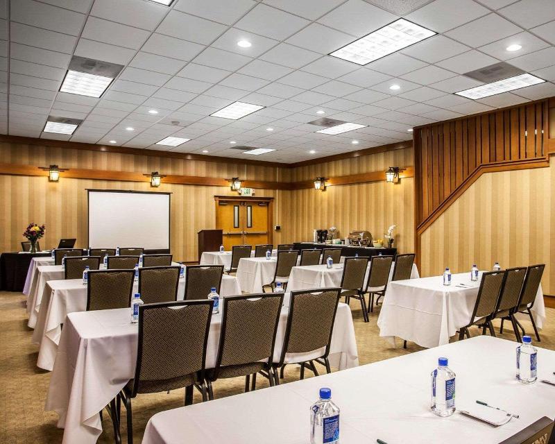 Quality Inn & Suites Seattle Center Бизнес фото