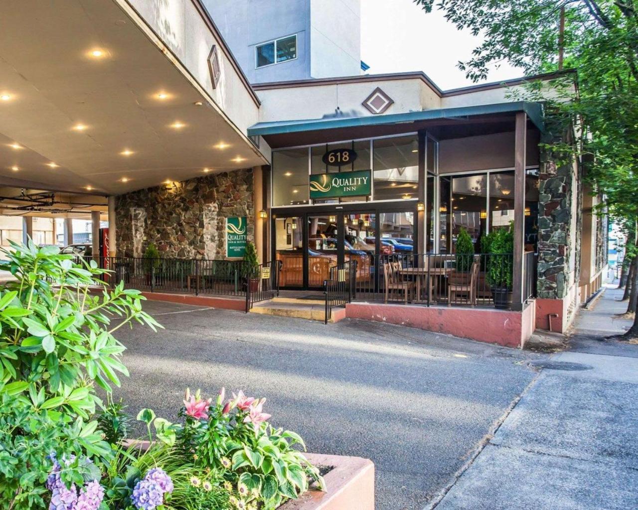 Quality Inn & Suites Seattle Center Экстерьер фото