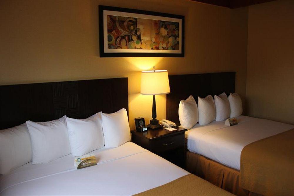 Quality Inn & Suites Seattle Center Экстерьер фото